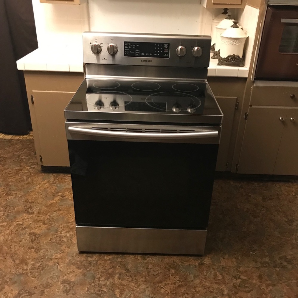 Samsung stove